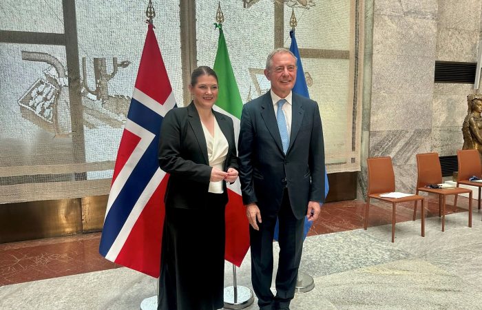 Næringsminister Cecilie Myrseth og Italias næringsminister Adolfo Urso