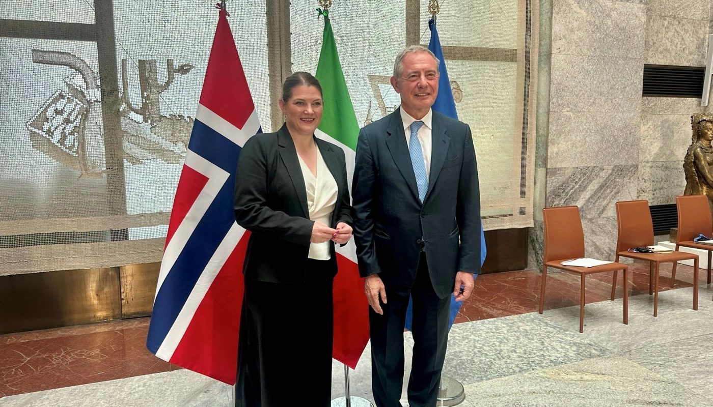 Næringsminister Cecilie Myrseth og Italias næringsminister Adolfo Urso