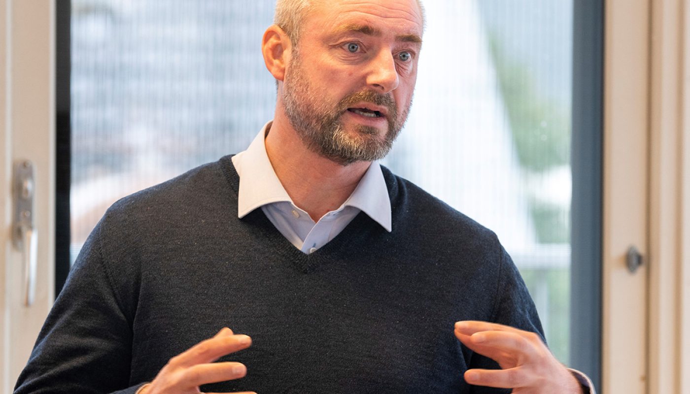 Administrerende direktør i Sjømatbedriftene, Robert H. Eriksson, oppfordrer regjeringen til å opprette et sjømatberedskapsråd. Foto: Sjømatbedriftene