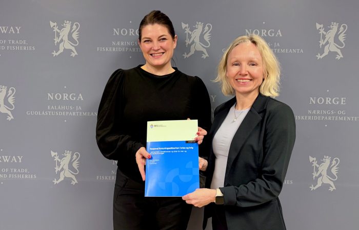 Næringsminister Cecilie Myrseth og sjefsforsker ved FFI Gunn Alice Birkemo