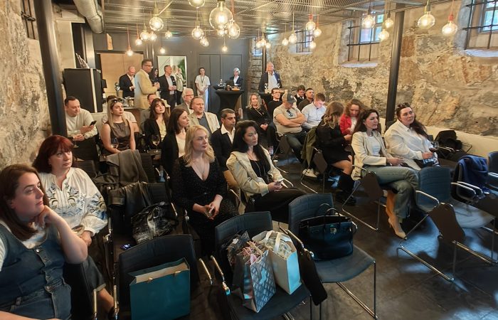 Det var mange ukrainere som møtte opp under treff for Ukrainian Business Club i slutten av april.
Foto: Klaus Jakobsen
