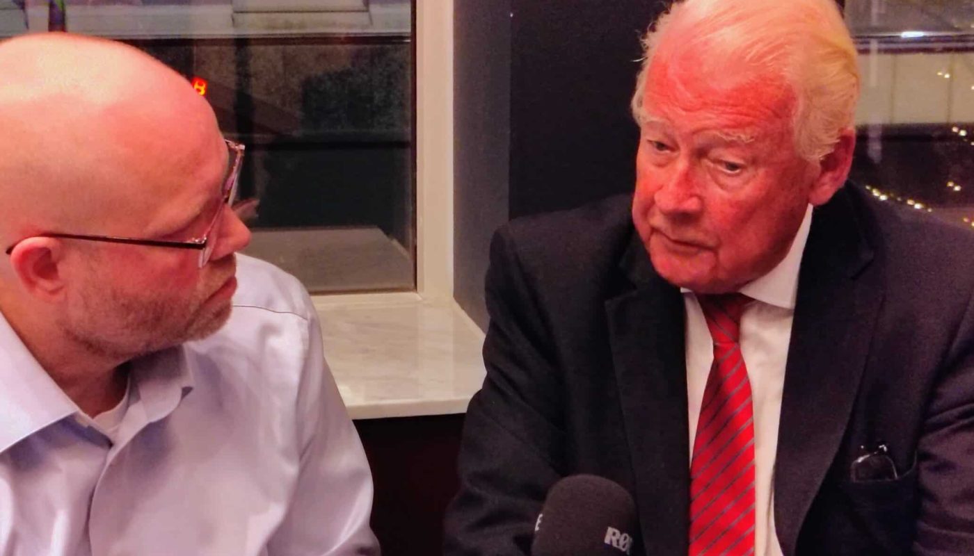 Carl I. Hagen (FrP) felte Kåre Willochs (H) regjering i 1986. Politisk kaos er intet nytt i Norge.
Foto: Sigmund Brodahl