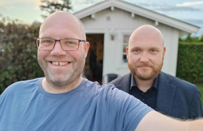 Reporter Klaus Jakobsen og redaktør Henrik Gimle Holm i DinBedrift har en lang og god podcast-prat rundt det kommende stortingsvalget.
Foto: DinBedrift