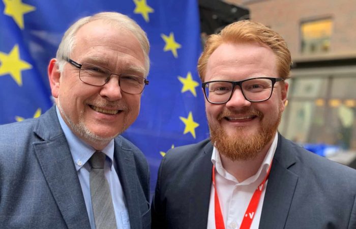 Hans Martin Vikdal, administrerende direktør (t.v.) og Geir Ove Hansen, tjenesteansvarlig for risikolån i Innovasjon Norge.