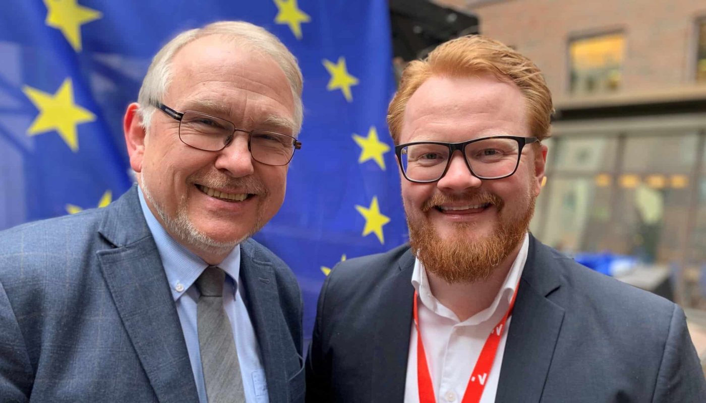 Hans Martin Vikdal, administrerende direktør (t.v.) og Geir Ove Hansen, tjenesteansvarlig for risikolån i Innovasjon Norge.