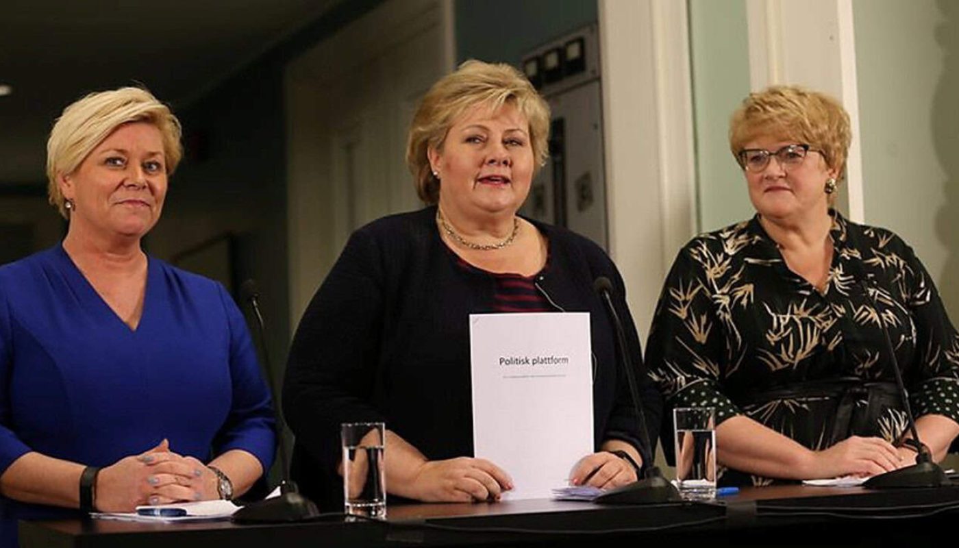 Partilederne Erna Solberg (H), Siv Jensen (Frp) og Trine Skei Grande (V) setter søkelys på Regjeringens politiske plattform.