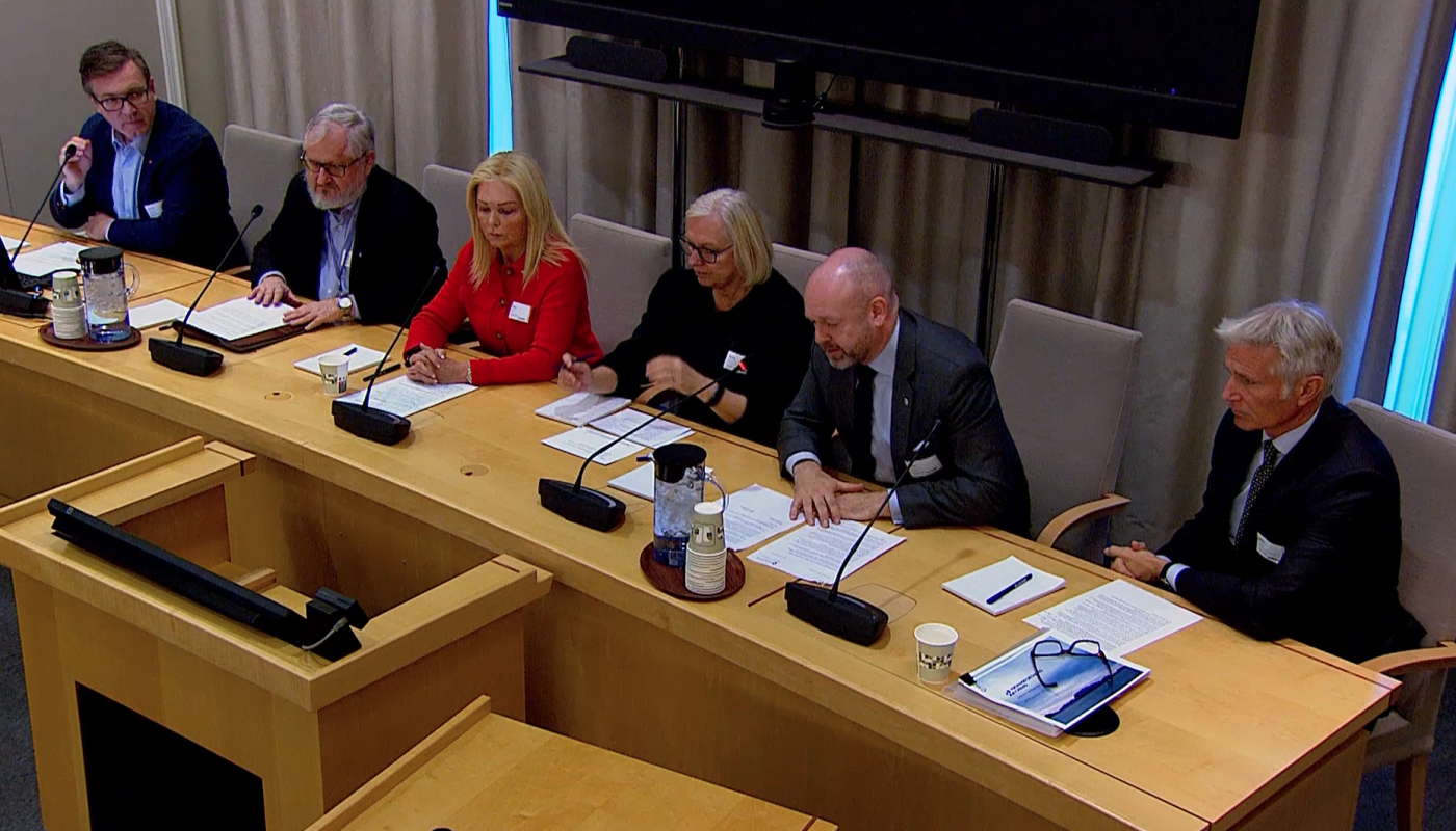 Administrerende direktør i SMB Norge, Jørund H. Rytman, holder innlegg på høringen i finanskomiteen (Faksimile: Stortinget).