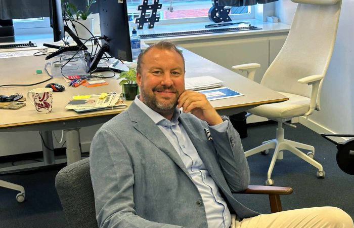 Eirik Furuseth i Finansco fikk faktisk møte i et NRK-studio, med det ble en selsom opplevelse.
Foto: Klaus Jakobsen