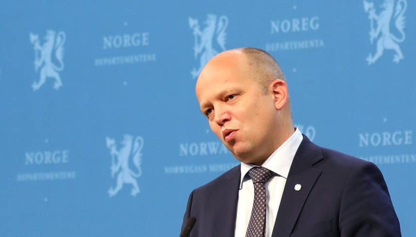 Finansminister Vedum, Senterpartiet, viker ikke.