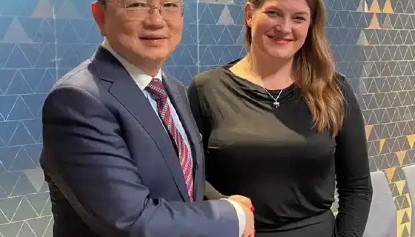 Næringsminister Cecilie Myrseth møter viseminister Ling Ji fra Kinas handelsdepartement (Ministry of Commerce, MOFCOM). Foto: NFD